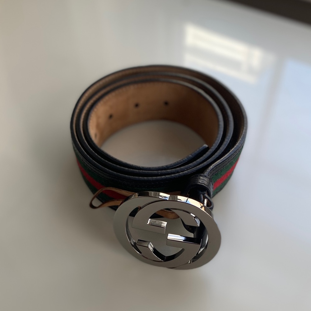 Gucci buckle belt with G, green and red